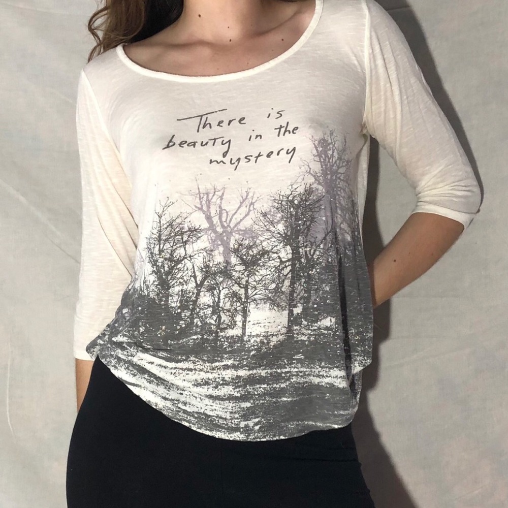 “Beauty In The Mystery“ Quarter Sleeve Shirt